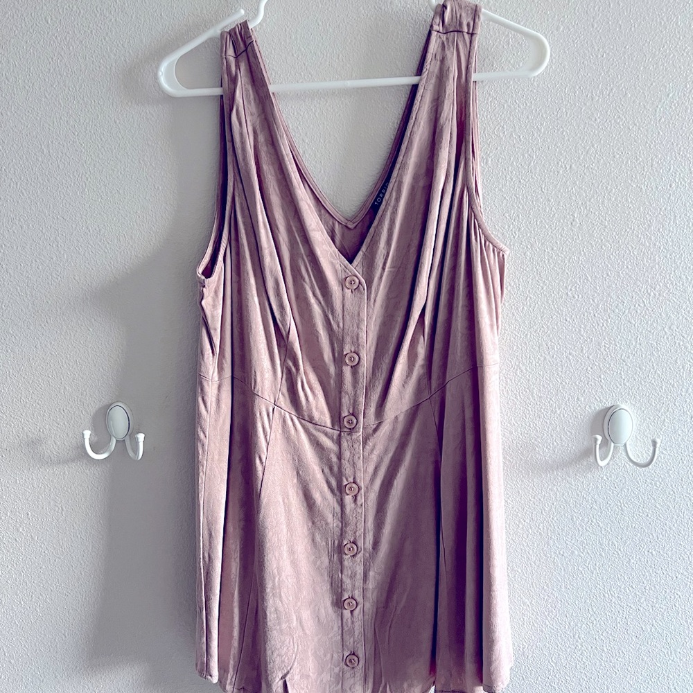 NWT Torrid tank top. Great structure and detailing!
